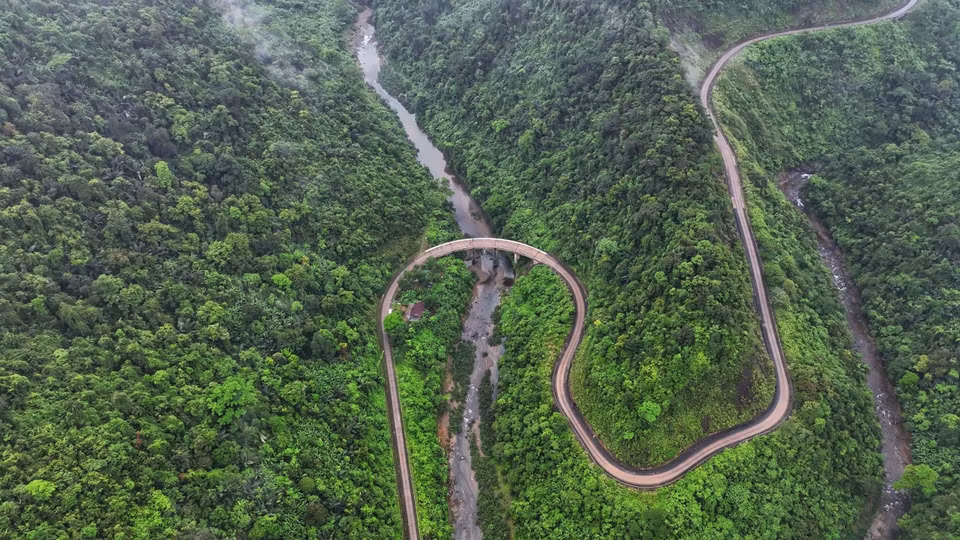 The Ho Chi Minh Highway crosses the Dong Chau - Khe Nuoc Trong Biosphere Reserve. (Photo: VNA)