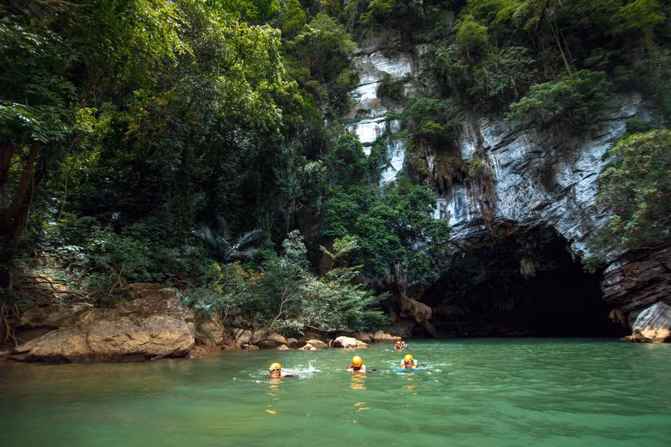 A river at the front of Tu Lan Cave. (Photo: VNA)