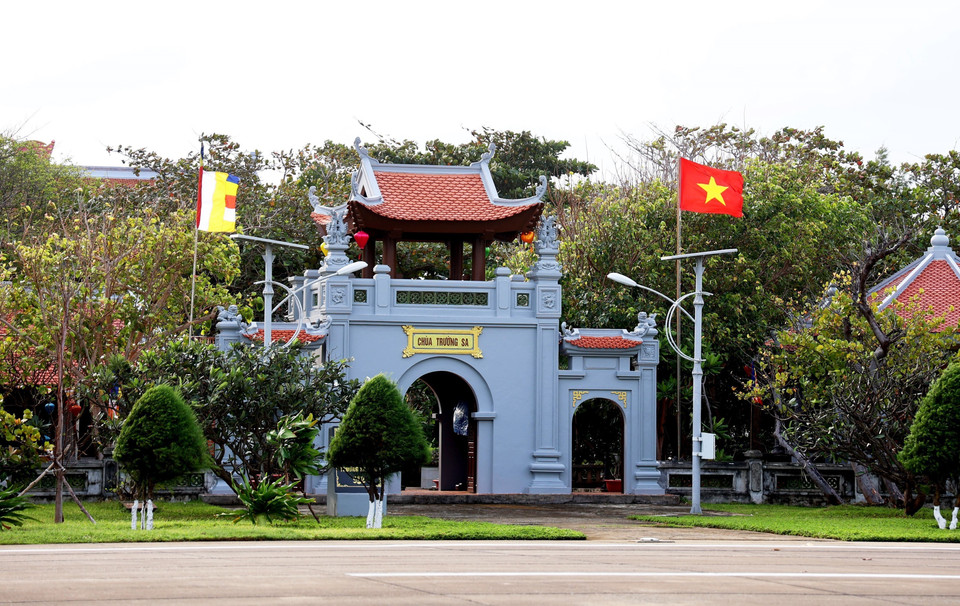 Truong Sa Lon Pagoda is located in the centre of Truong Sa district. (Photo: VNA)