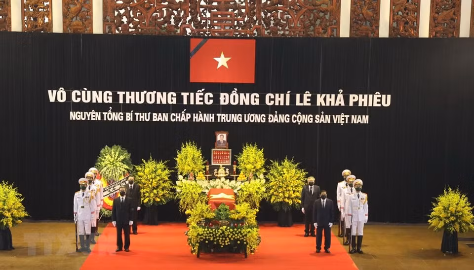 A view of the respect-paying ceremony (Photo: VNA)