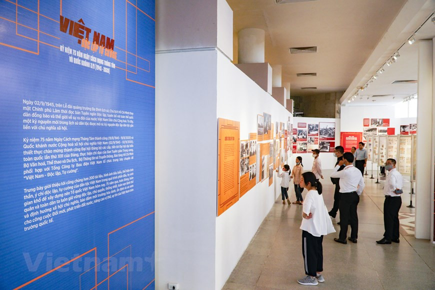 The exhibition marks the 75th anniversary of the August Revolution (August 19) and National Day (September 2), towards all-level Party congresses and the 13th National Party Congress. It highlights major historical events of the Vietnamese revolution from 1858 when France began its invasion to the August Revolution in 1945, President Ho Chi Minh’s journey in search for national salvation, and the Declaration of Independence giving birth to the Democratic Republic of Vietnam by the late President on September 2, 1945. The exhibition also gives insight into Vietnam’s struggles during 1945-1954, socialism building in 1954-1975, national reconstruction and socialism protection in 1975-1986, and reform, integration and development in 1986-2020.(Photo: Minh Hieu/Vietnam+)