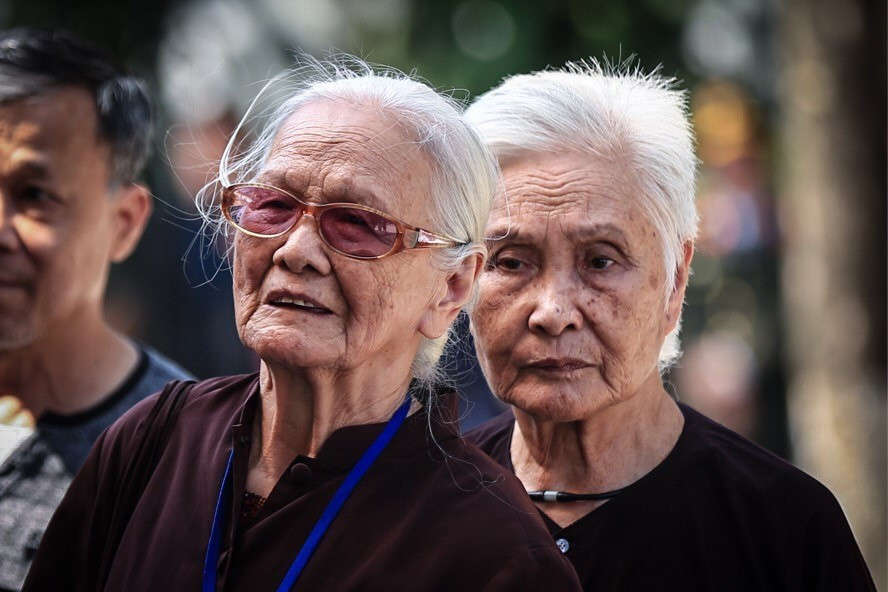 Residents pay tribute to President Tran Dai Quang. (Photo: VNA)