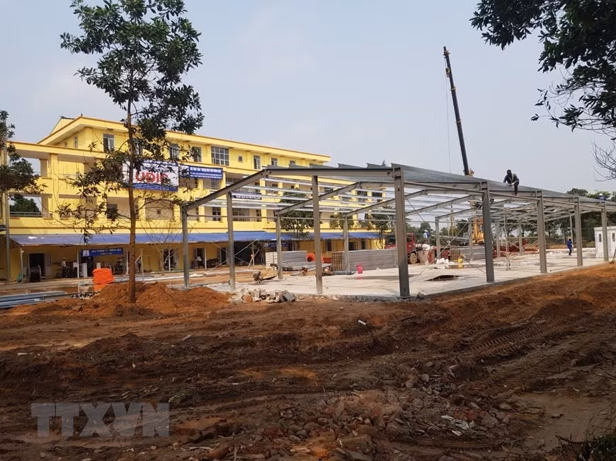 Me Linh field hospital under construction, March 2020 (Photo: VNA)