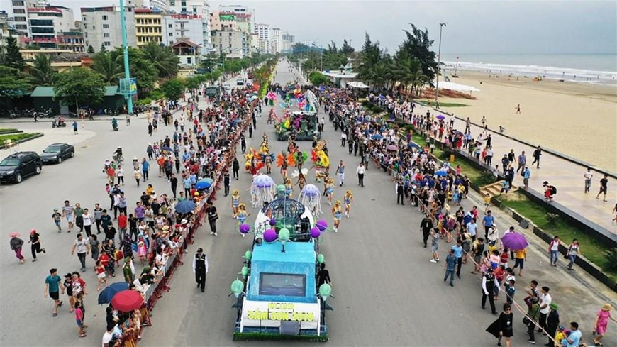 The street carnival has been organised by Sun Group for the first time (Photo: VNA)