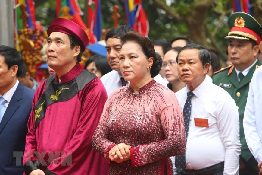 National Assembly Chairwoman Nguyen Thi Kim Ngan attends the incense offering ceremony (Photo: VNA)