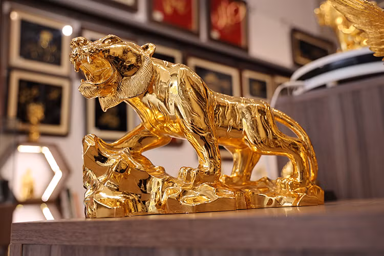 Tiger is one of the mascots respected by many Vietnamese people as it symbolizes strength and power. (Photo: Tintuc/VNA)