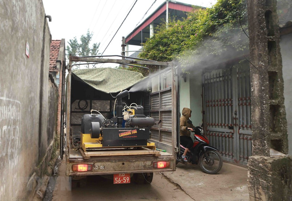 Mobile medical force spray disinfectant in the commune (Photo: VNA) (Photo: VNA)