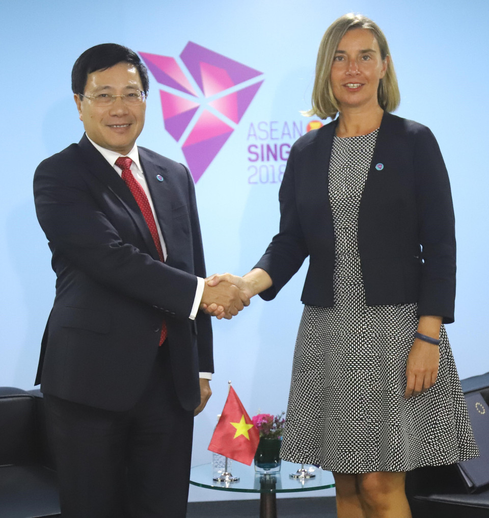 Deputy PM and Foreign Minister Pham Binh Minh and High Representative of the EU for Foreign Affairs and Security Policy Federica Mogherini also have a meeting in Singapore on August 3 (Photo: VNA)