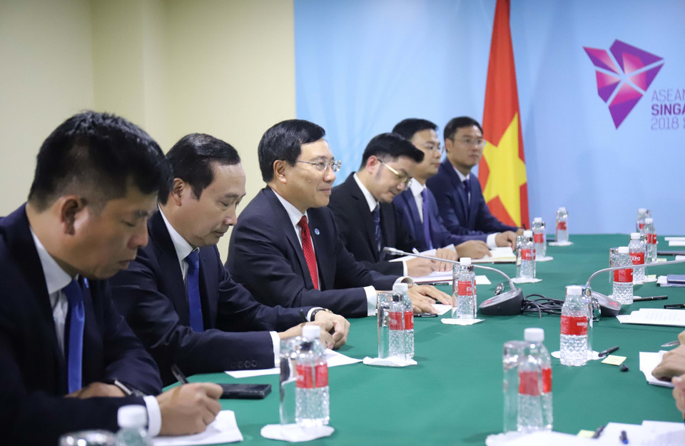 The Vietnamese delegation at the meeting with Chinese State Councilor and Foreign Minister Wang Yi (Photo: VNA)