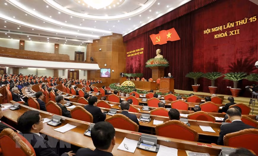 An overview of the closing ceremony of the 15th plenum of the Party Central Committee (Photo: VNA)
