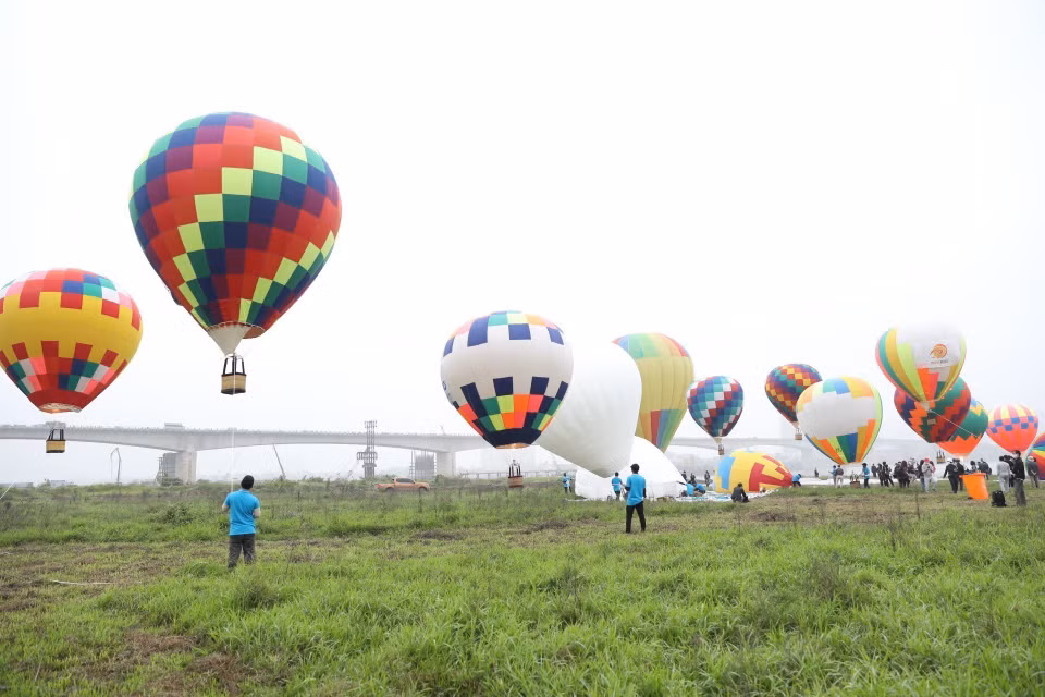 The three-day festival is being held by the Hanoi municipal Tourism Department within the framework of the ‘Get on Hanoi 2022’ tourism programme. (Photo: VNA)