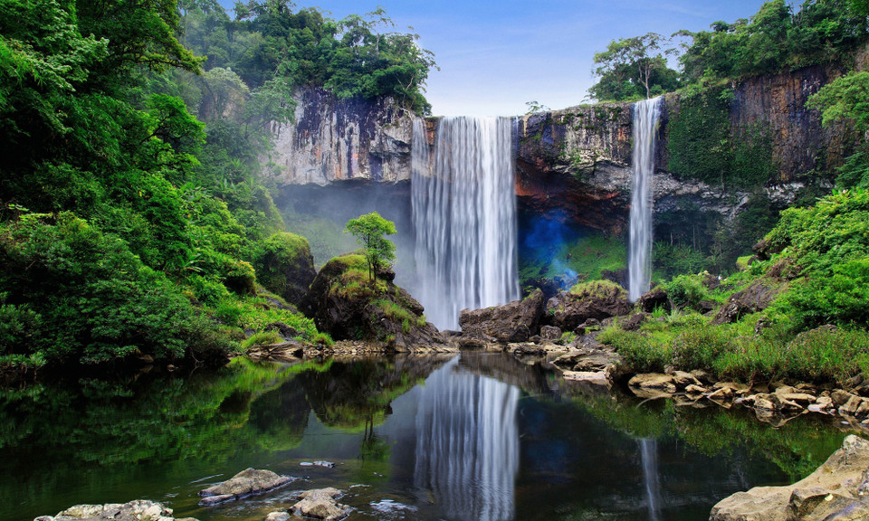 In the Kon Ha Nung biosphere reserve in Gia Lai province are many picturesque waterfalls, which are appealing eco-tourism destinations. (Photo: VNA)