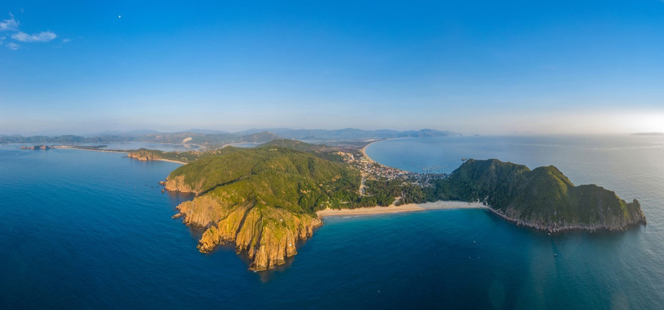 Hoa An Peninsula, Song Cau town, Phu Yen. (Photo: VNA)