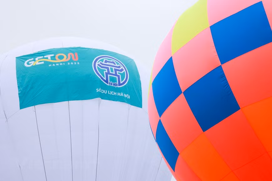 The event is part of Hanoi Tourism 2022, a programme to celebrate the reopening of tourism and welcome international tourists back to the capital. (Photo: VNA)