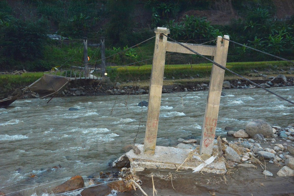  Bung Bridge in Tram Tau was swept away by floods (Source: VNA)