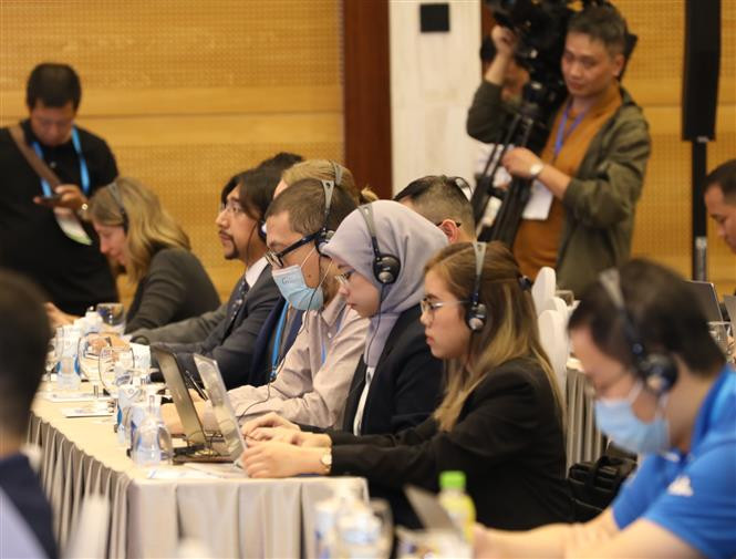 Domestic and international reporters at the press conference (Photo: VNA)