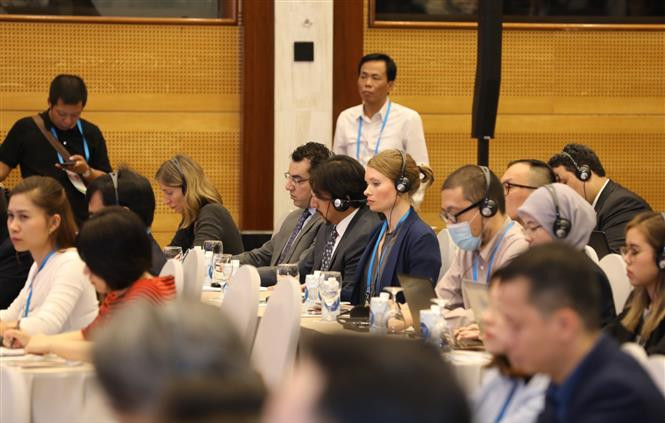 Domestic and international reporters at the press conference (Photo: VNA) 
