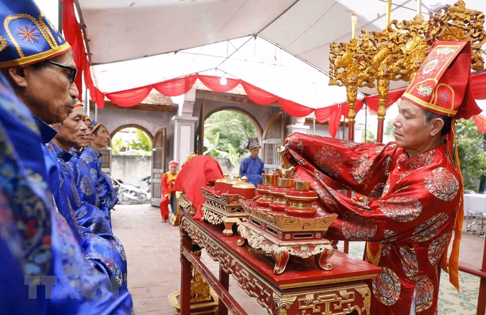 Kieu Ky people built a temple dedicated to Nguyen Quy Tri to show their gratitude to the ancestor of the craft (Photo: Tran Viet/VNA)
