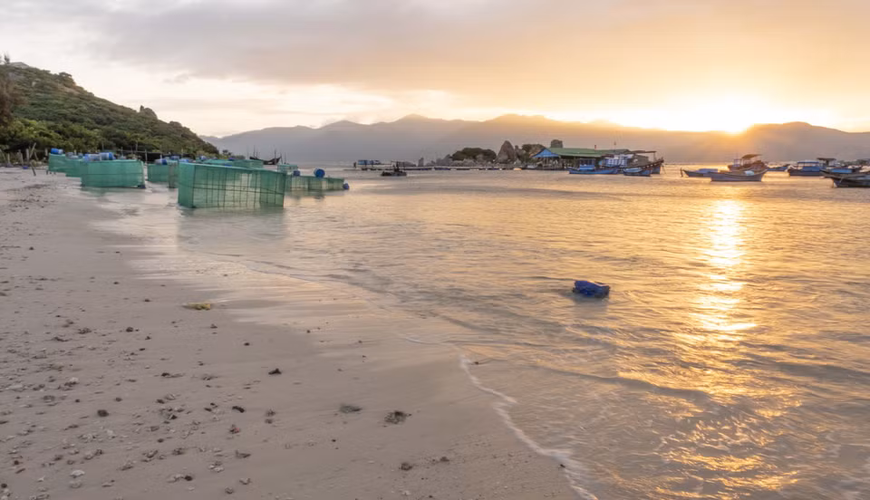 The best time to visit Binh Ba Island is from March to September, but a visit during the rest of the year is still worthwhile. (Photo: VNA)