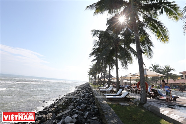 The Victoria Hoi An resort uses sand dam effectively. (Source: VNA) 