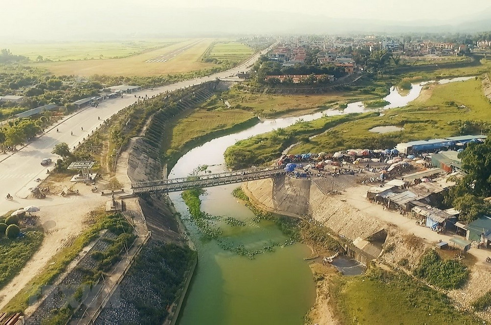 Muong Thanh Bridge, which crosses over Nam Rom River, was called Prenley bridge by the French army. It was a ready-made field bridge brought from France and intalled in Dien Bien (Photo: VNA)