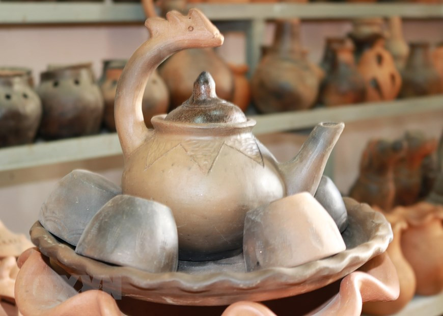 Bau Truc pottery products are diversified in design and type (Photo: VNA)