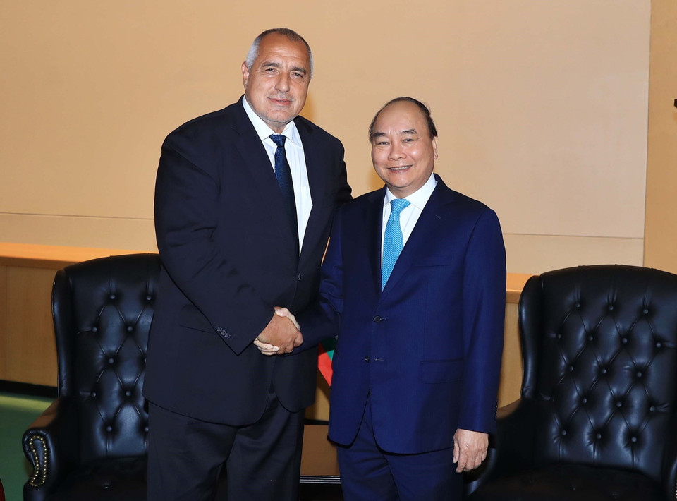 PM Nguyen Xuan Phuc meets with his Bulgarian counterpart Boyko Borissov in New York on September 27 (Photo: VNA)