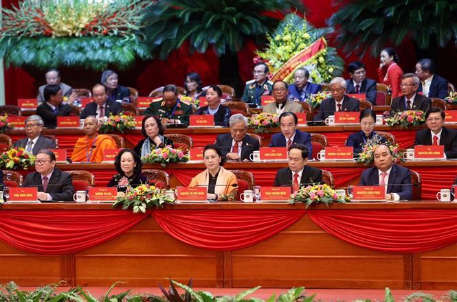 Prime Minister Nguyen Xuan Phuc, National Assembly Chairwoman Nguyen Thi Kim Ngan take part in the Presidium of the Congress (Photo:VNA)