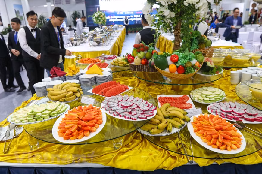 Cafeteria is available to serve journalists anytime from February 25 to March 1 (Photo: VNA)