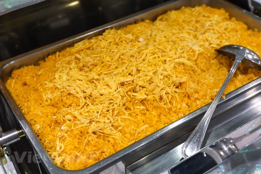 Cafeteria is available to serve journalists anytime from February 25 to March 1 (Photo: VNA)