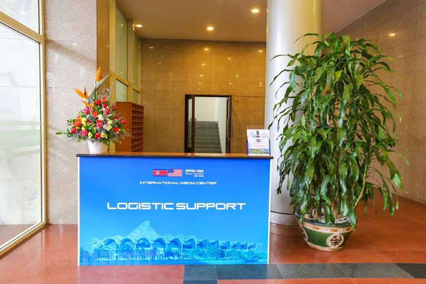 Hall A is 1,000 sqm wide with an information desk for welcoming and instructing journalists (Photo: VNA)