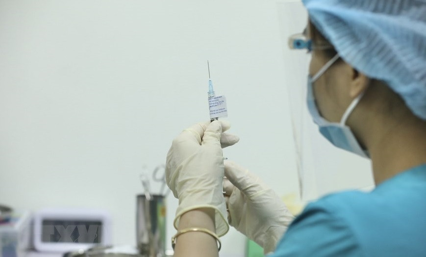 The Hanoi Medical University starts the first phase of clinical trials of COVID-19 vaccine ARCT-154, a self-amplifying mRNA vaccine, with the participation of 100 volunteers from Hanoi.(Photo: VNA).(Photo: VNA)