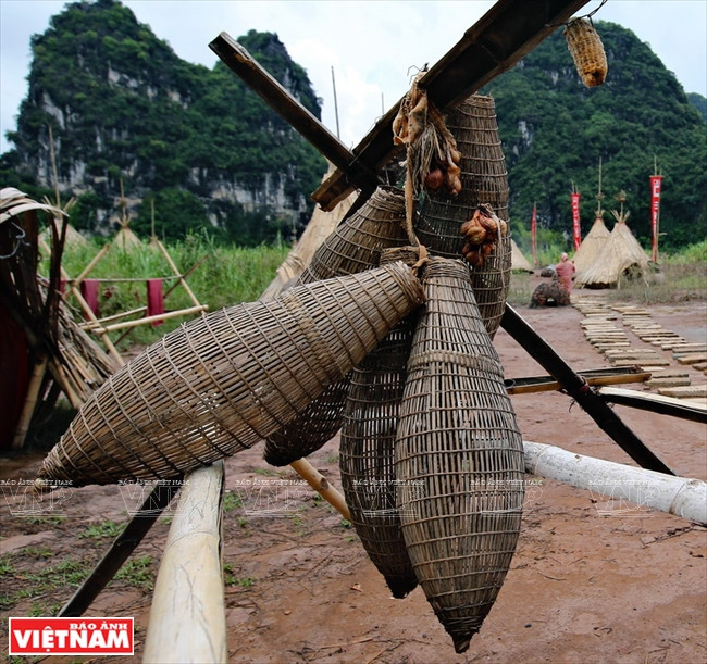 A number of tools used in the film (Source: VNA)