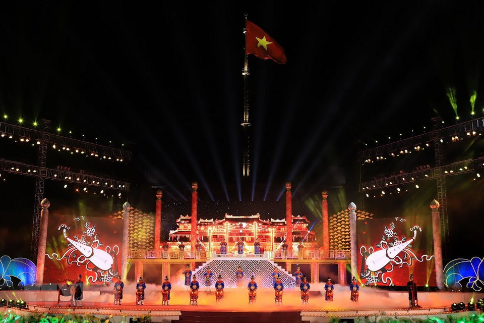 The performance that starts the closing ceremony (Source: VNA) 