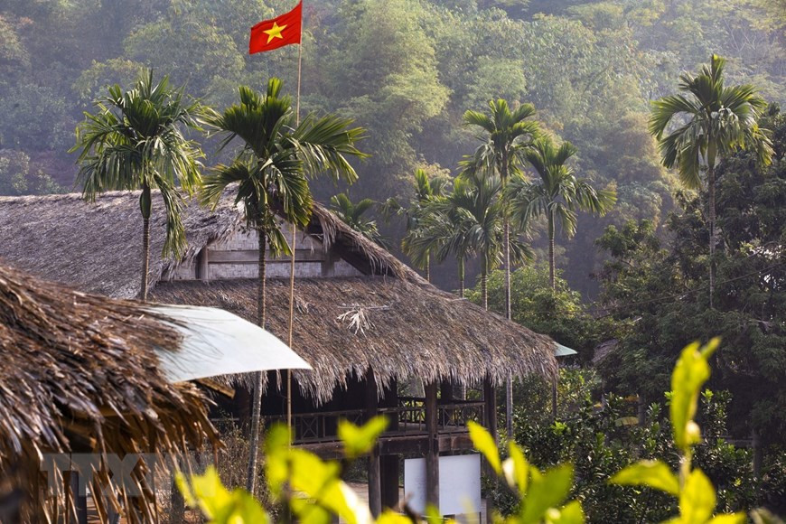 Stilt roofs bring bold culture and serenity to the land of the Muong people in Hoa Binh. (Photo by VNA)