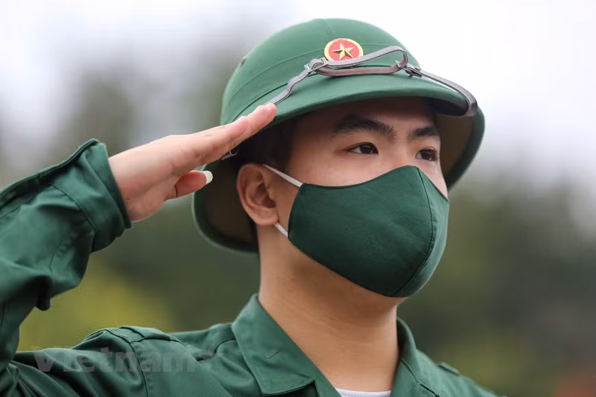 Strong young men are ready to fulfill their duty with the nation. (Photo: Vietnam+)