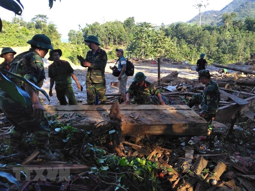 Search and rescue work is still ongoing (Photo: VNA)