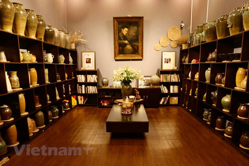 Pham Anh Dao's showroom in Bat Trang village (Photo: Vietnam+)