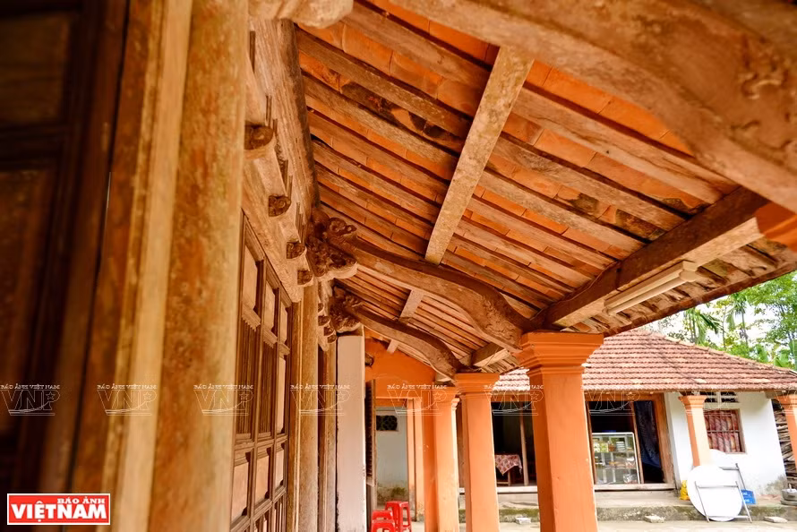 Traditional wood houses in Loc Yen village (Photo: VNP/VNA)