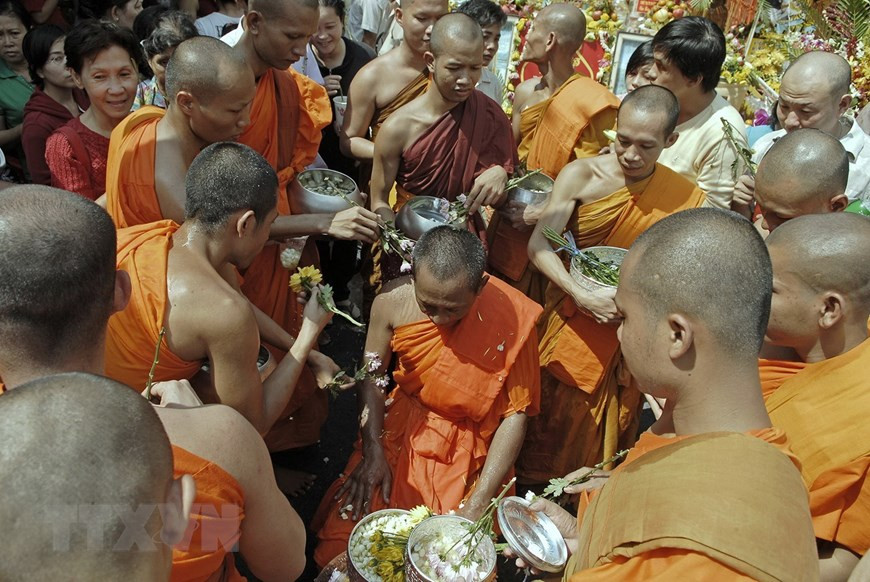 Chol Chnam Thmay is a New Year festival of the Khmer in the South, signalling a start of a new crop. (Photo: VNA)