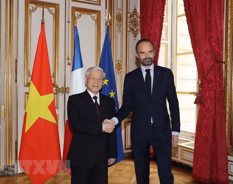 General Secretary Nguyen Phu Trong meets with French Prime Minister Édouard Phillippe during an official visit to France, March 26, 2018 (Photo: VNA)