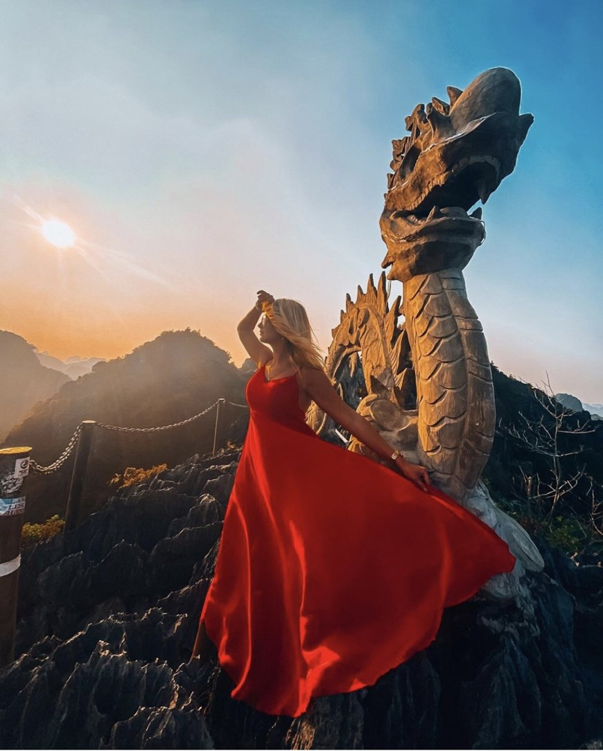 Mua Cave is in its greatest beauty in winter and spring as it looks so tranquil during these times. (Photo: Vietnam+)