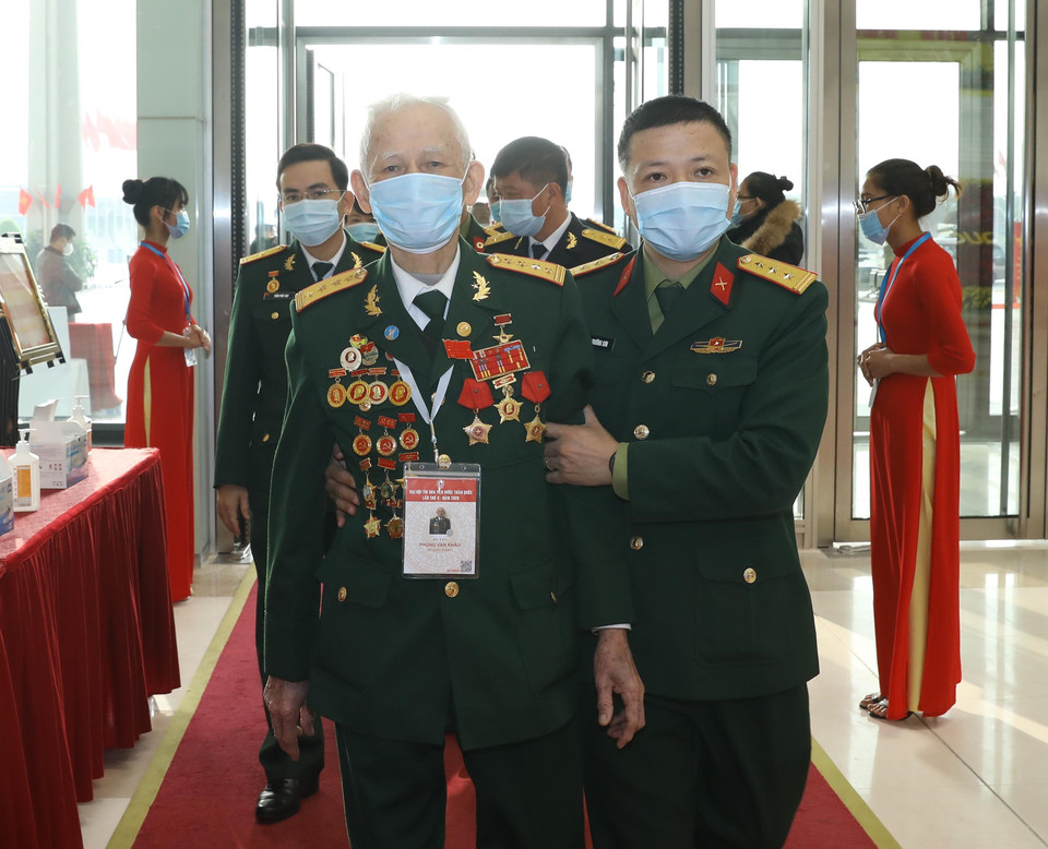 Delegates attend the first day of the 10th National Patriotic Emulation Congress (Photo: VNA)