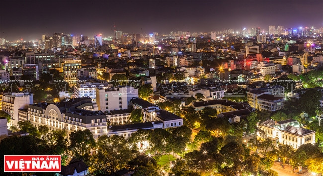 The centre of Hoan Kiem district with the Metropole hotel (Source: VNA)