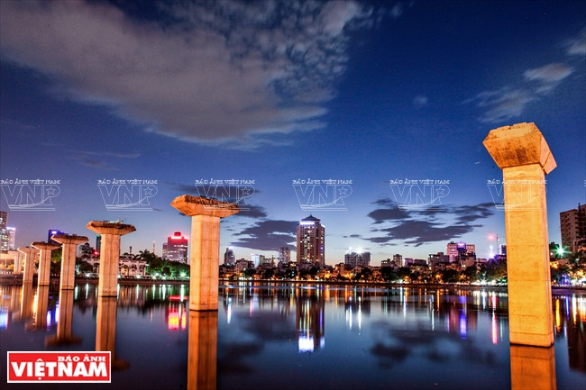 Hoang Cau Lake and a section of the Cat Linh - Ha Dong urban railway project (Source: VNA) 