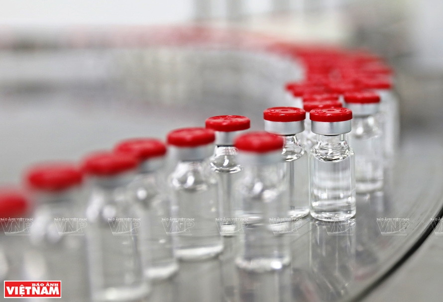 Sputnik V vaccine, which enjoys the title of the world's first COVID-19 vaccine to be approved for use, was given conditional authorisation in Vietnam on March 23, following AstraZeneca. (Photo: VNP/VNA)