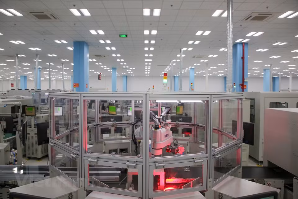 VinSmart's technology is currently developed on a high standard platform, in cooperation with major technology companies of the world such as Qualcomm, Google, ArcSoft, DxO in order to update advanced technologies in the field of smart devices (Photo: Minh Son/Vietnam+)