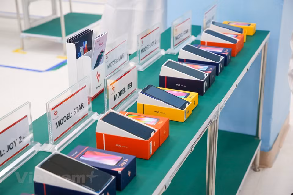 It plans to launch its first 5G products in 2020, aiming to lead trends in the 5G e-commerce sector (Photo: Minh Son/Vietnam+)