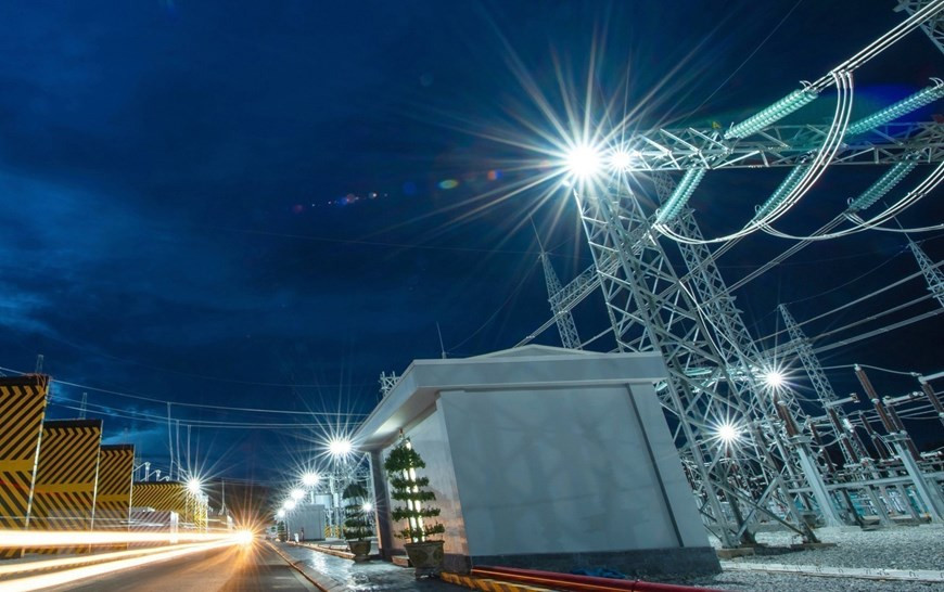 Trung Nam Group energizes the transformer station and the 220/500kV transmission line combined with Trung Nam Thuan Nam solar power. (Photo: VNA)