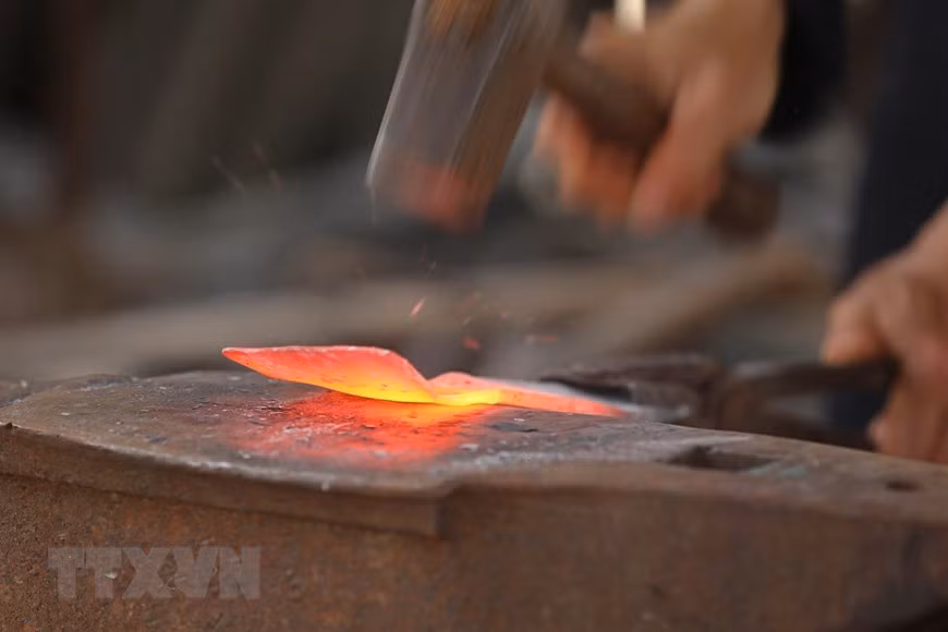 Knife products by Minh Tuan Phuc Sen Cooperative in Phuc Sen commune, Quang Uyen district, Cao Bang province were recognised as three-star agricultural products in 2020. (Photo: Minh Quyet/VNA)